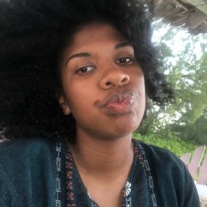 Meet your Posher, Tracy